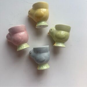POTTERY BARN Chick Easter Egg Cups Set (4) / Pastel Spring Colors